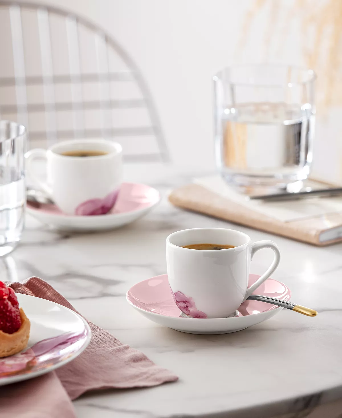 Villeroy & Boch Rose Garden Espresso Saucer 4 Villeroy & Boch Rose Garden Espresso Saucer - Image 2